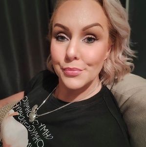 Meet your Posher, Simone